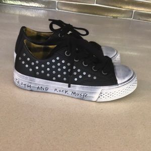 Brand new Zara boys studded sneaker size 26/27